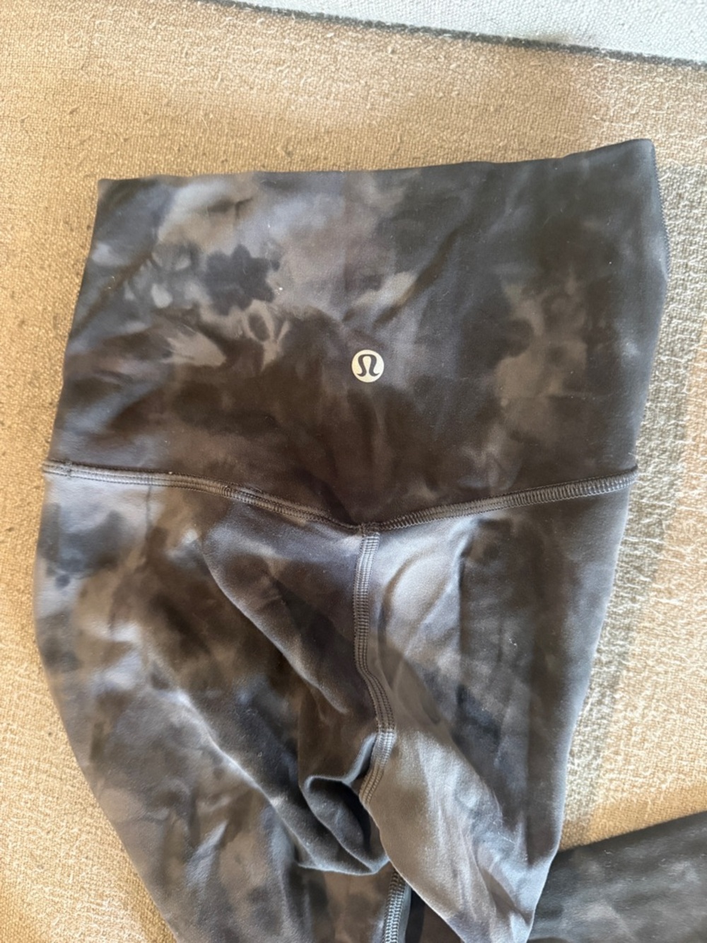 Lululemon Black Tie-Dye High-Waist Leggings full length